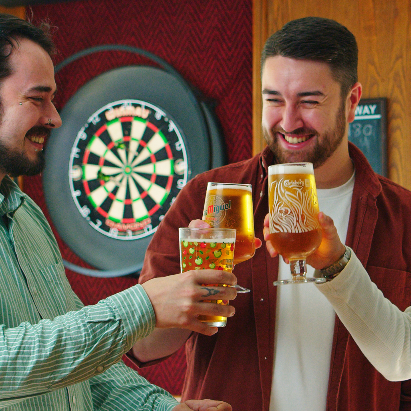 Raise a glass This Father's Day at The Old Swan in Atherstone!
